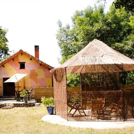 Villa La Taniere Des Druides Luzech Exterior foto